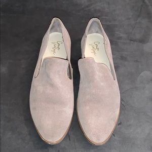 Almond Suede Shoes - Crown Vintage